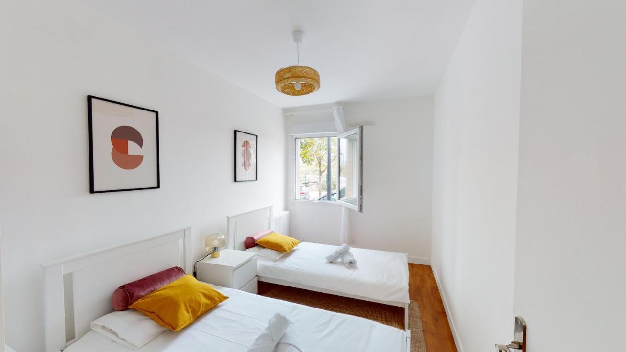 Ferienwohnung Live Like A Local Stylish 2Br With Balcony & Parking Saint-Denis  Exterior foto