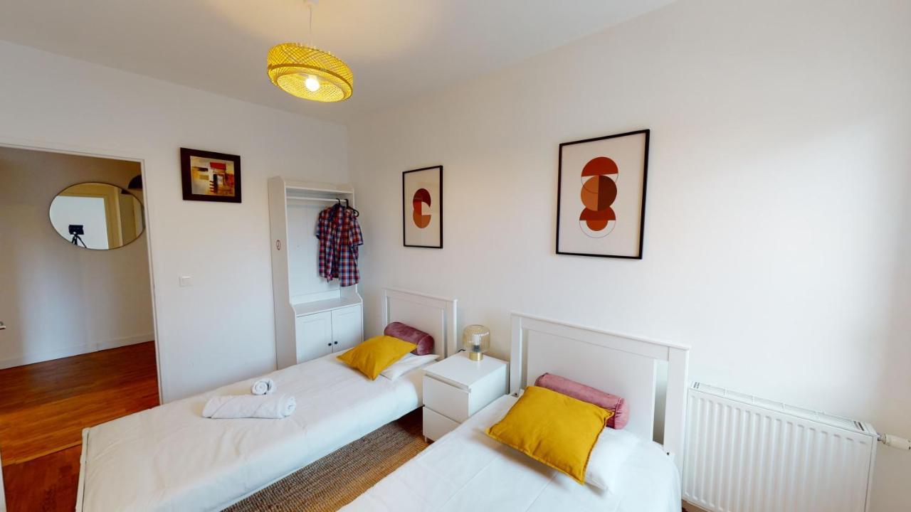 Ferienwohnung Live Like A Local Stylish 2Br With Balcony & Parking Saint-Denis  Exterior foto