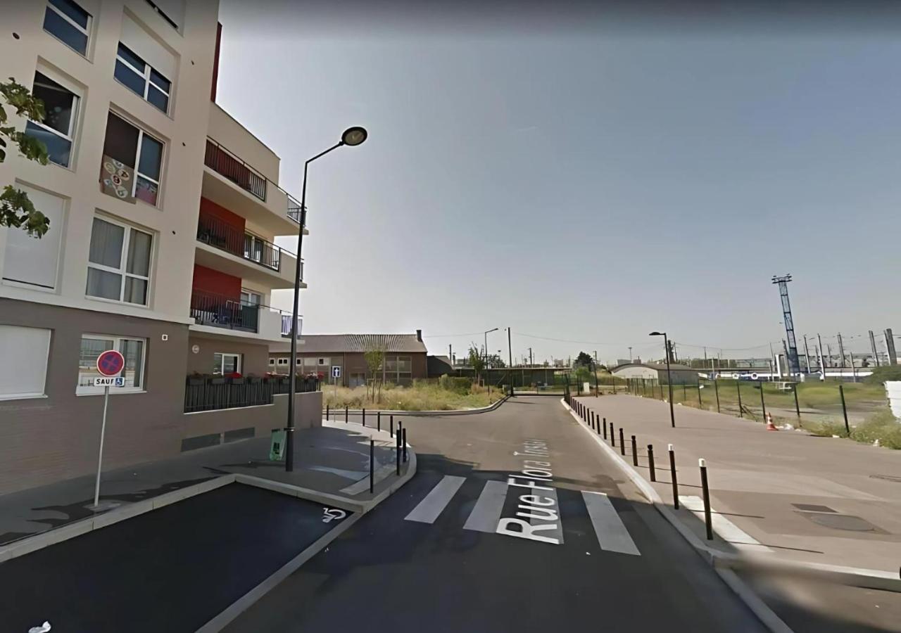 Ferienwohnung Live Like A Local Stylish 2Br With Balcony & Parking Saint-Denis  Exterior foto